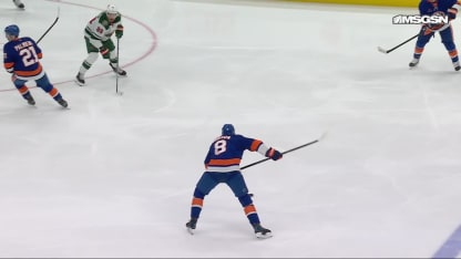 MIN@NYI: Dobson scores goal against Filip Gustavsson